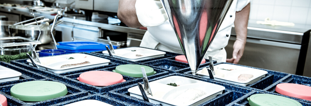 Täglich frisch gekocht und geliefert - mit dem Mahlzeitendienst der Spitex Region Landquart - Graubünden